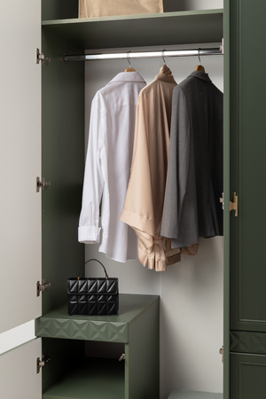 Шкаф для одежды Марион 16.340.03 дымчатый зеленый K521, олива шагрень AG 1050 ПВХ (собирается на любую сторону)