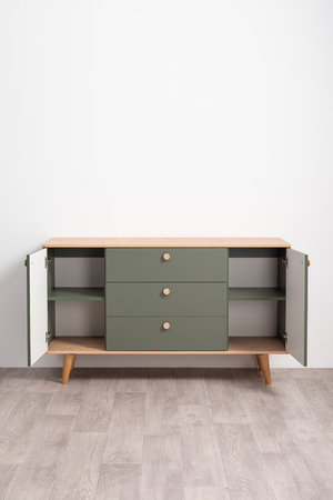 Комод Маттиас 16.245 дымчатый зеленый K521, гикори рокфорд натуральный KO86 PW, белый PE шагрень, фотопечать