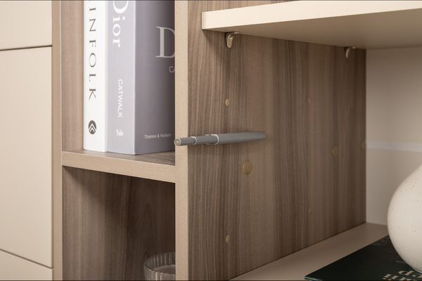 Комод Тайл 16.237 сатин 7045 SU, эмили блаш U9135, белый PE шагрень, собирается на любую сторону